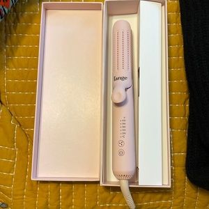 L’ange hair straightener